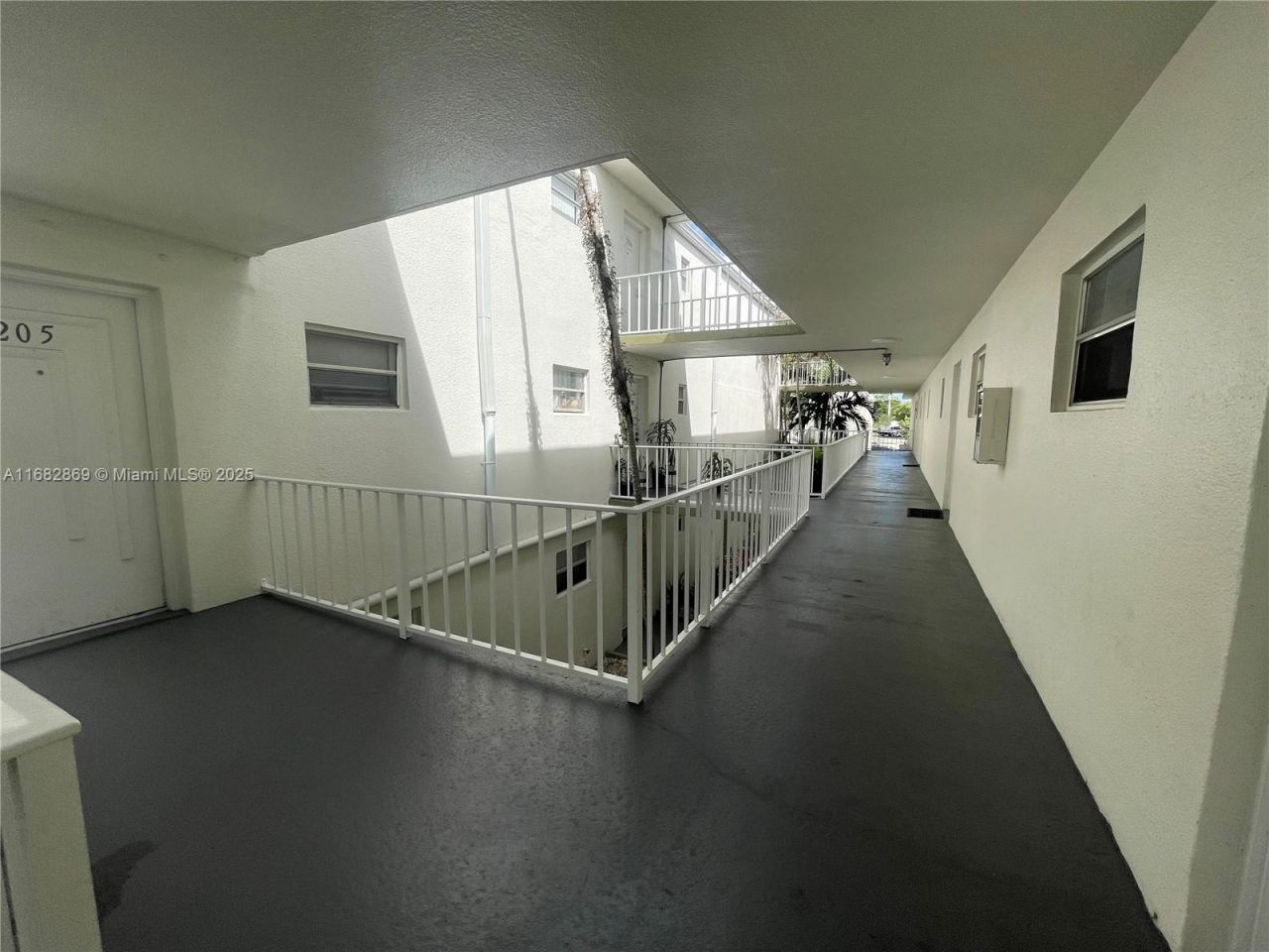 4255 N University Dr, Unit 201, Sunrise, FL 33351 Photo