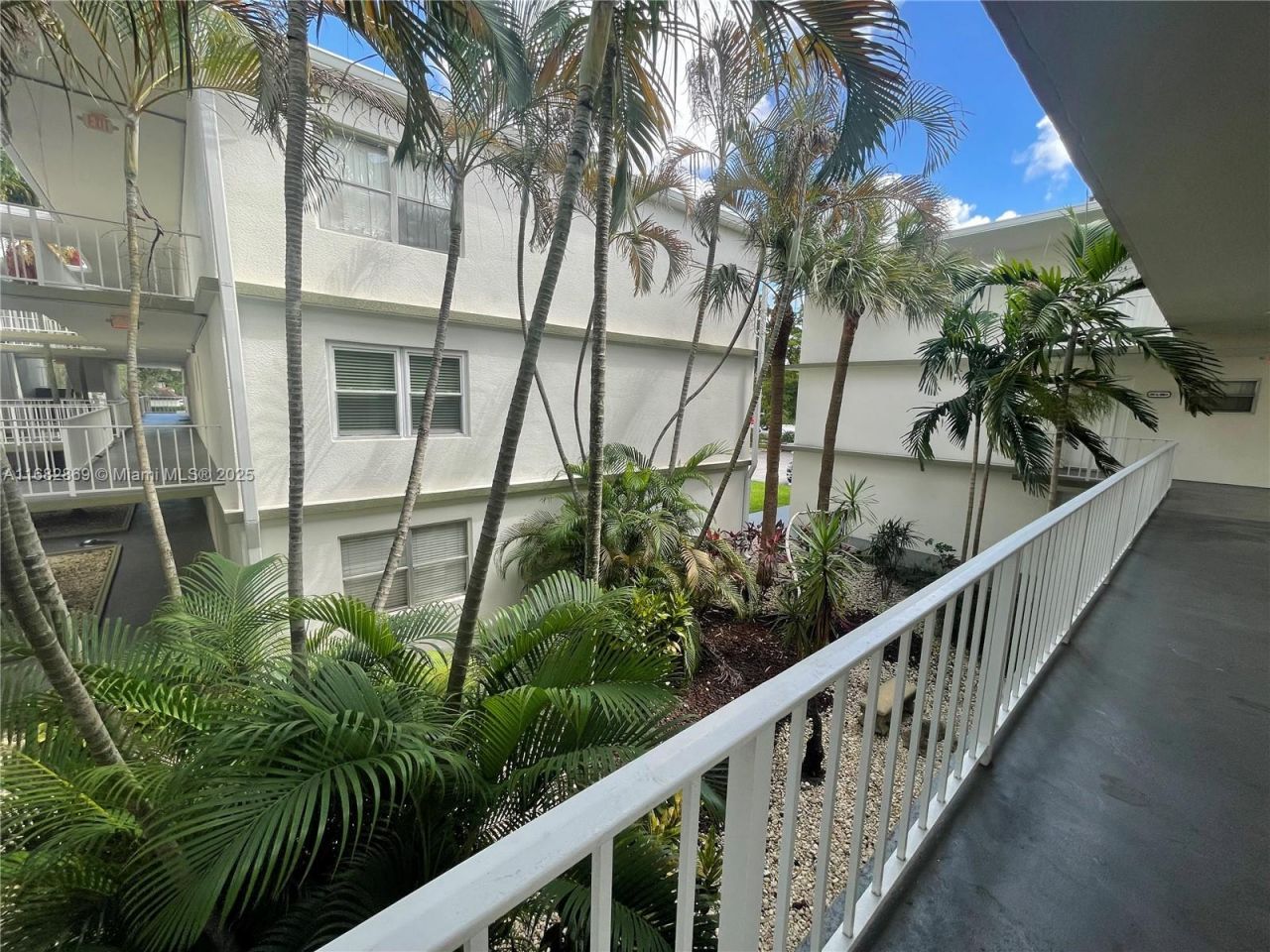 4255 N University Dr, Unit 201, Sunrise, FL 33351 Photo