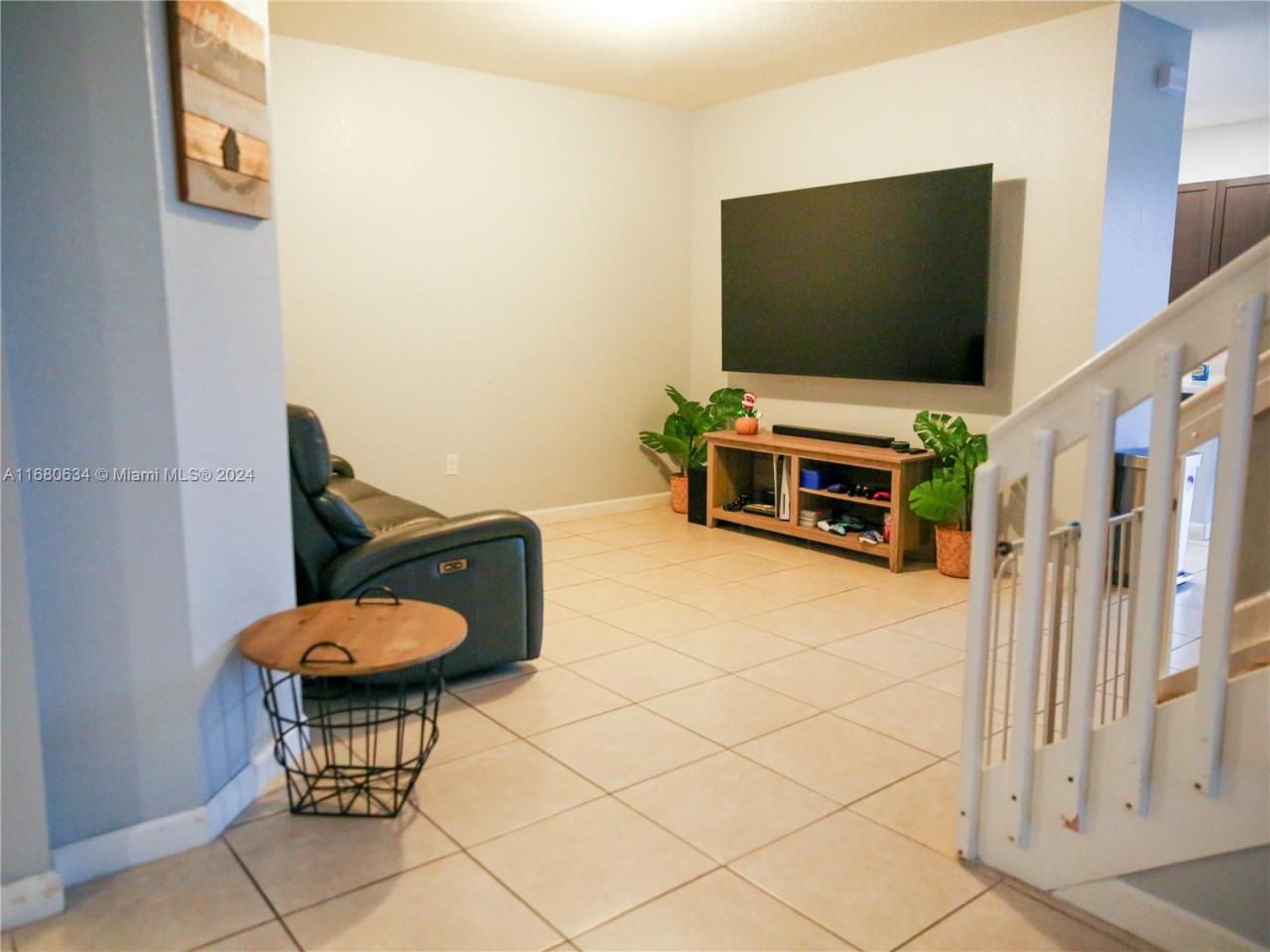 3405 W 106th St, Unit 3405, Hialeah, FL 33018 Photo