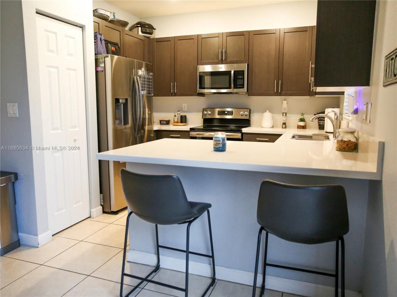 3405 W 106th St, Unit 3405, Hialeah, FL 33018 Photo