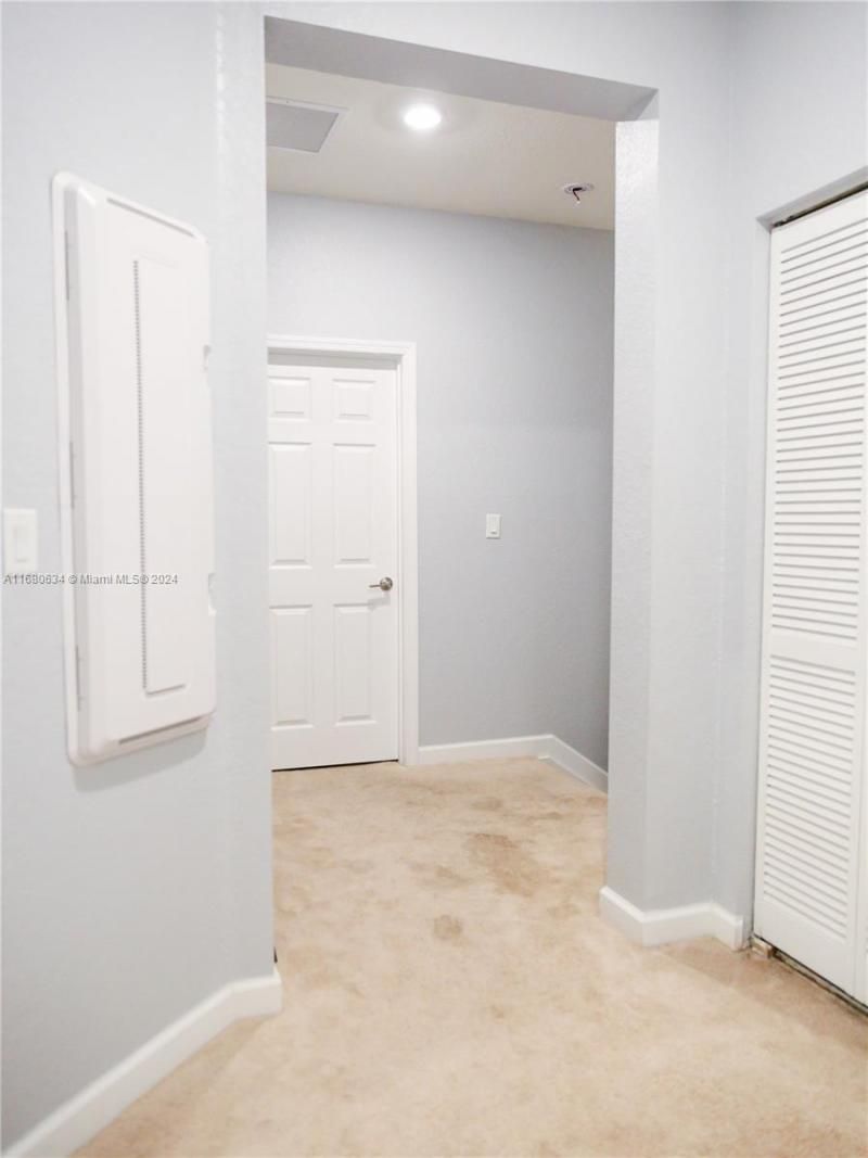 3405 W 106th St, Unit 3405, Hialeah, FL 33018 Photo