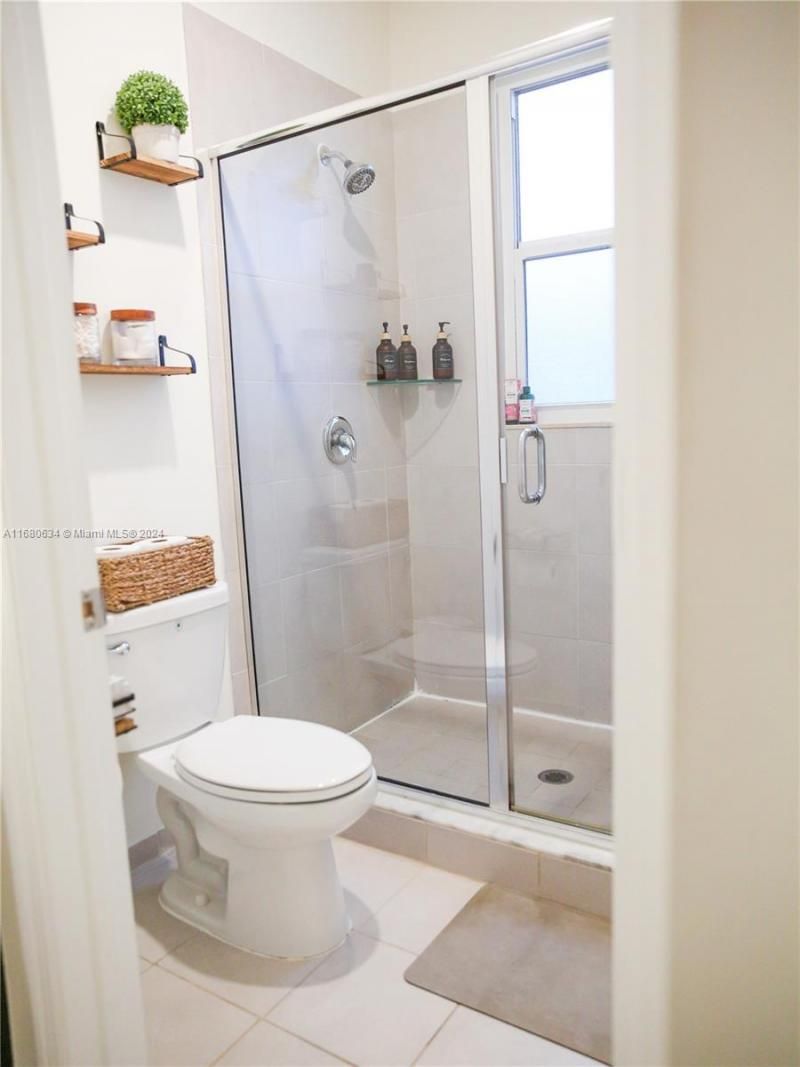 3405 W 106th St, Unit 3405, Hialeah, FL 33018 Photo