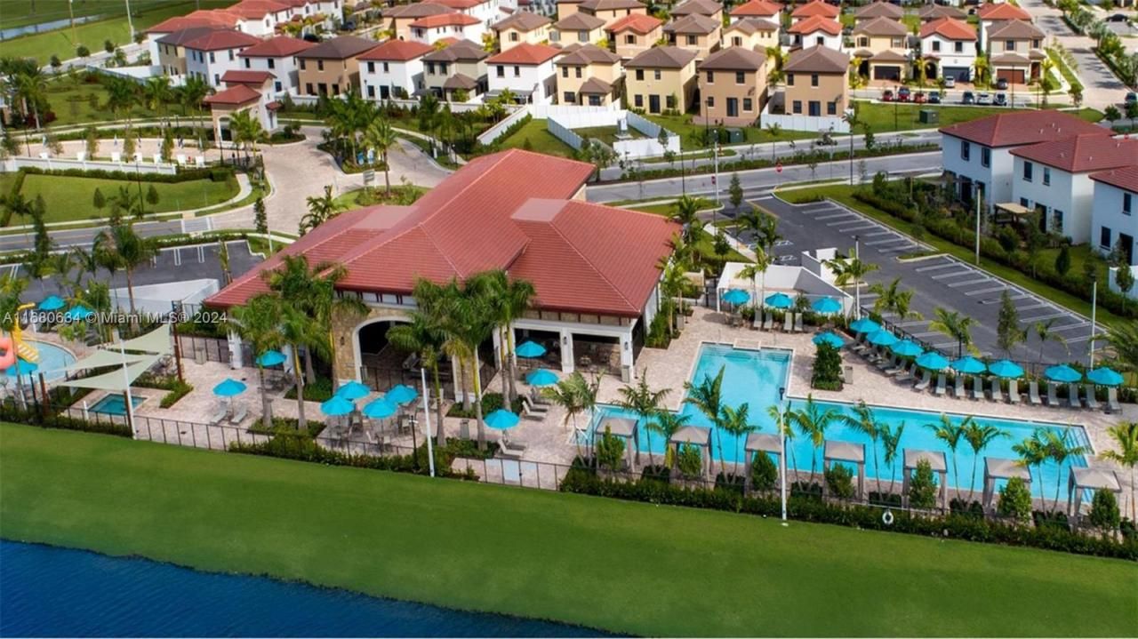 3405 W 106th St, Unit 3405, Hialeah, FL 33018 Photo