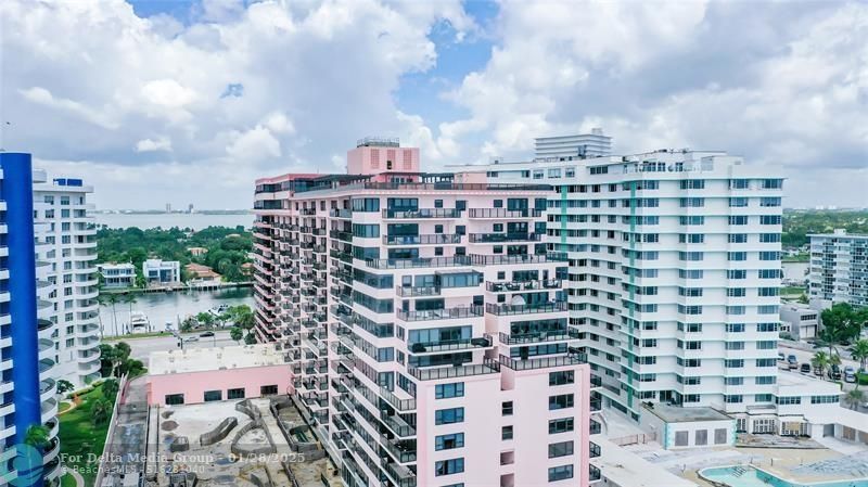 5225 Collins Ave, Unit 1417, Miami Beach, FL 33140 Photo