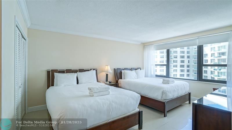 5225 Collins Ave, Unit 1417, Miami Beach, FL 33140 Photo