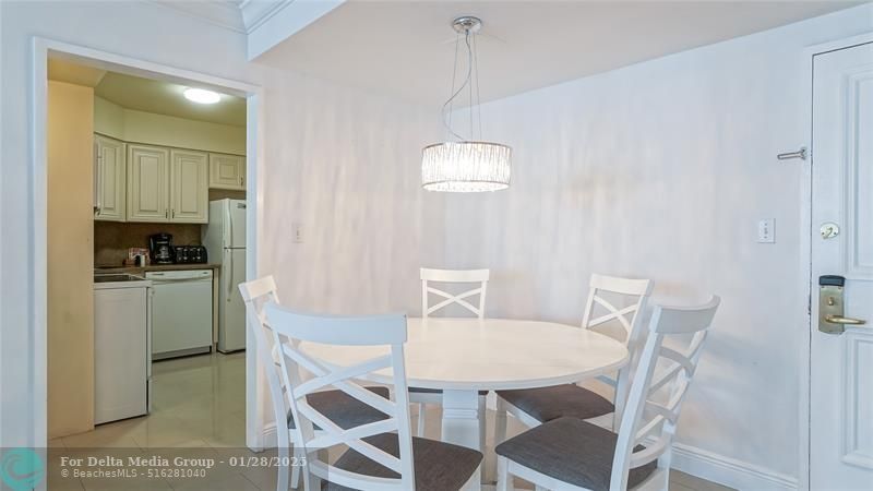 5225 Collins Ave, Unit 1417, Miami Beach, FL 33140 Photo