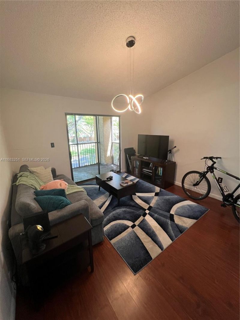 15551 SW 104th Ter, Unit 828, Miami, FL 33196 Photo