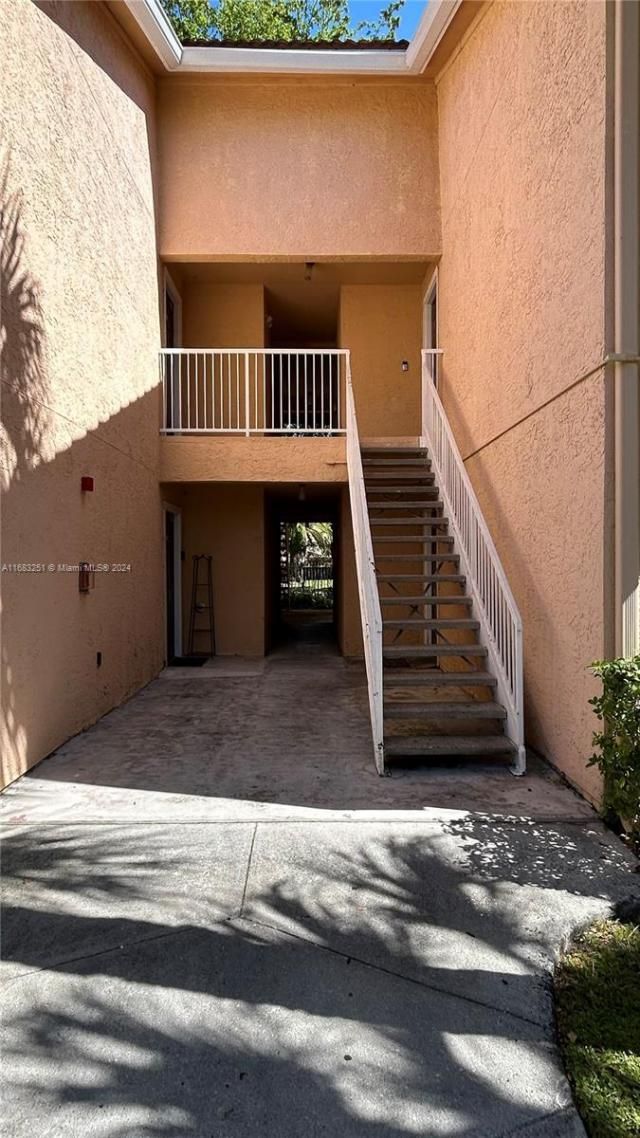 15551 SW 104th Ter, Unit 828, Miami, FL 33196 Photo