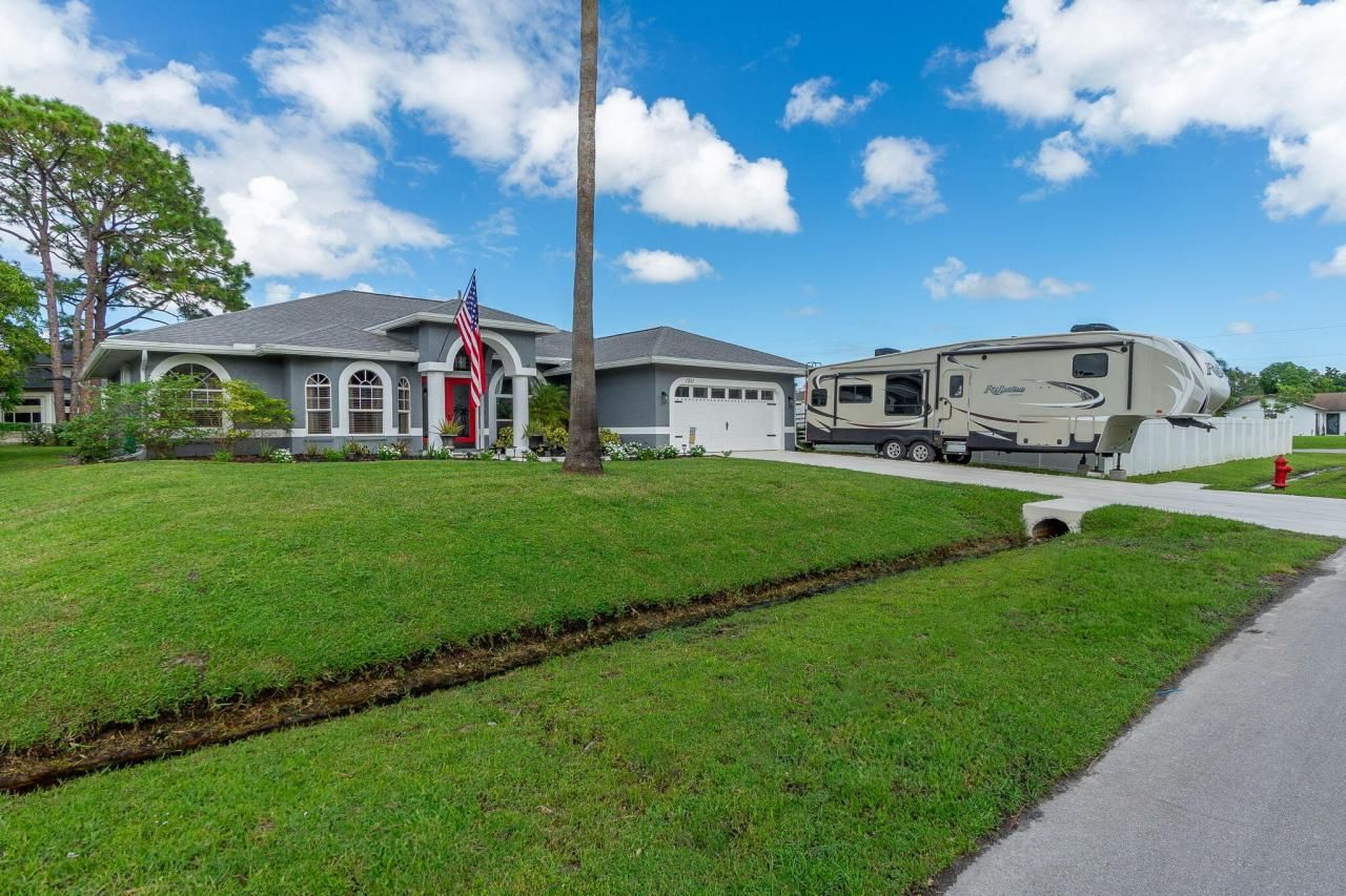 1211 SW Porter Road, Port Saint Lucie, FL 34953 Photo