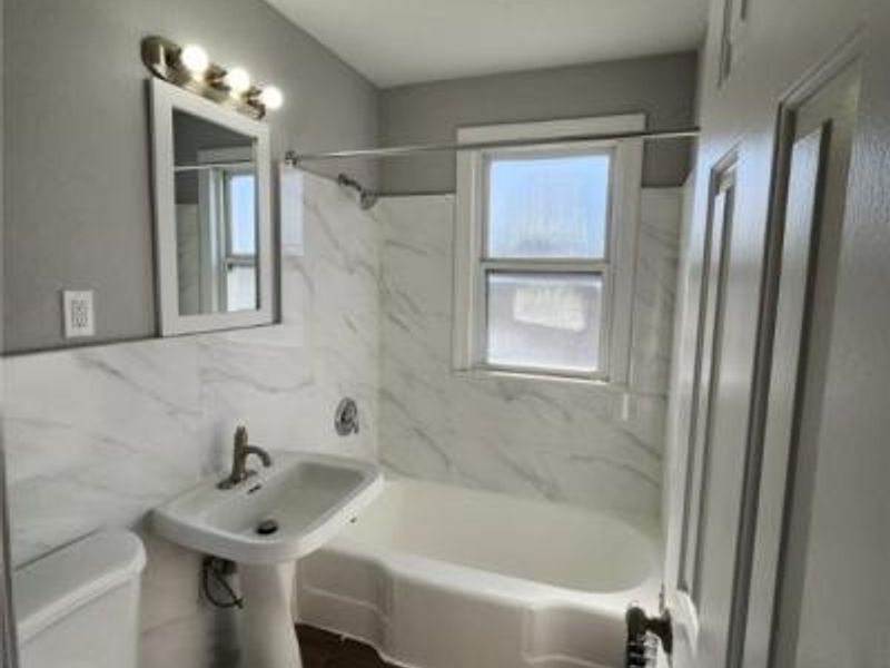 1832 Forest Hills Boulevard, East Cleveland, OH 44112 Photo 4