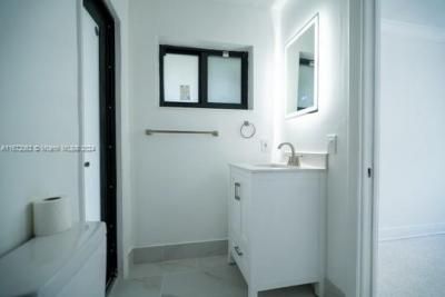 Please Call For Address, Miami, FL 33161 Photo