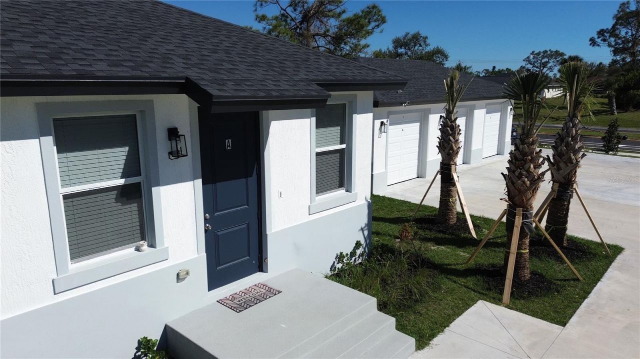 260 Rotonda Boulevard, Rotonda West, FL 33947 Photo