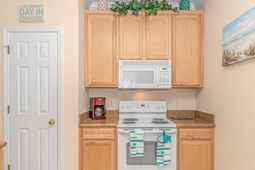 5804 Longwood Dr. photo 4