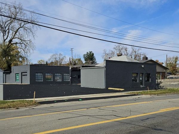 1044 Cooper Street, Jackson, MI 49202