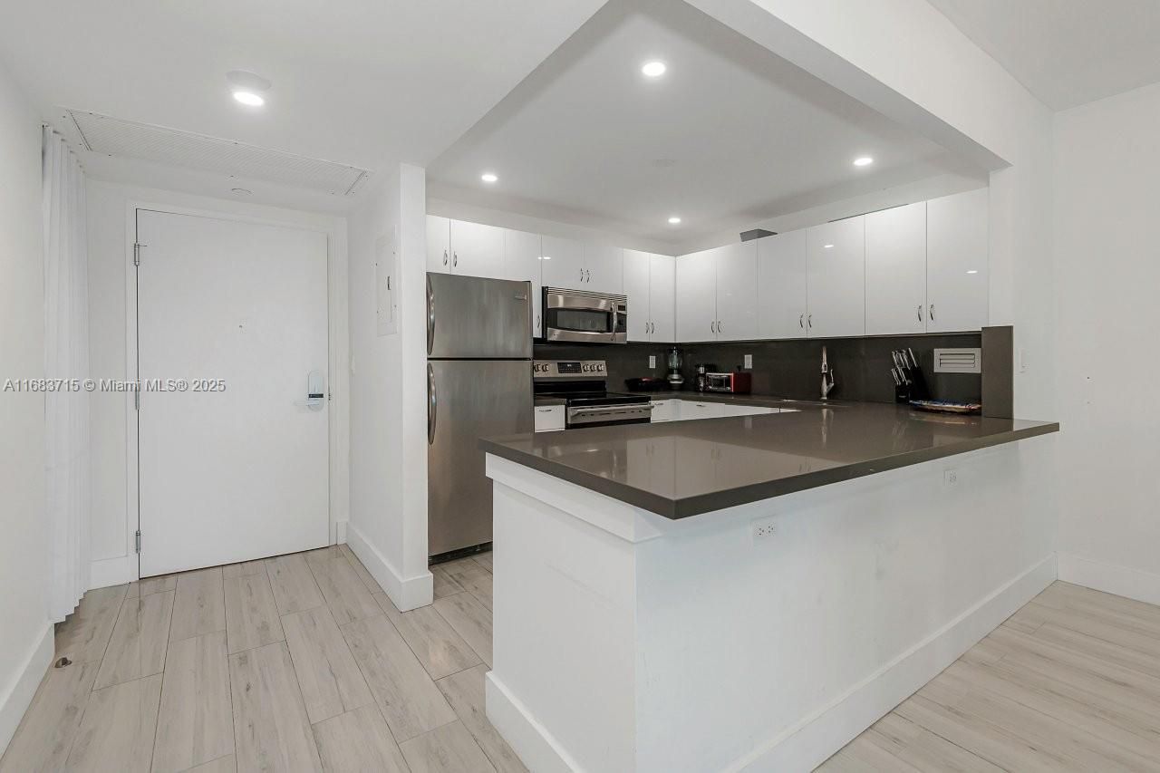 2301 Collins Ave, Unit 534, Miami Beach, FL 33139 Photo