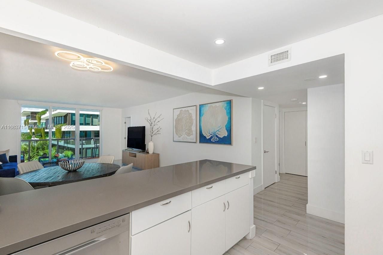 2301 Collins Ave, Unit 534, Miami Beach, FL 33139 Photo