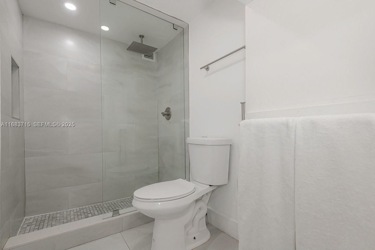 2301 Collins Ave, Unit 534, Miami Beach, FL 33139 Photo