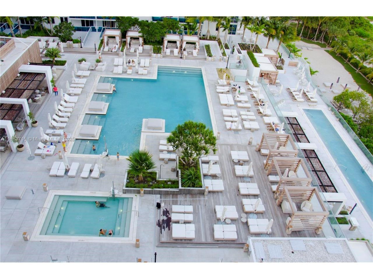 2301 Collins Ave, Unit 534, Miami Beach, FL 33139 Photo