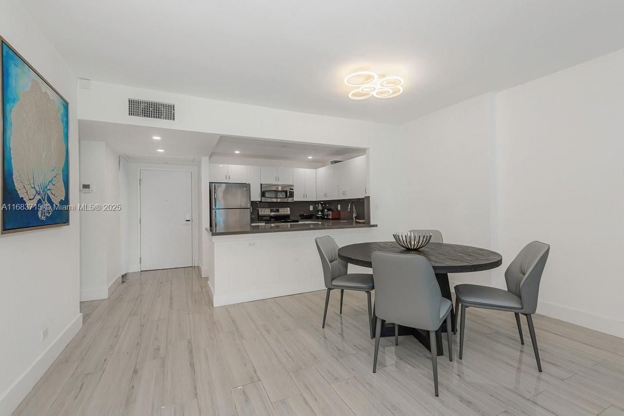 2301 Collins Ave, Unit 534, Miami Beach, FL 33139 Photo