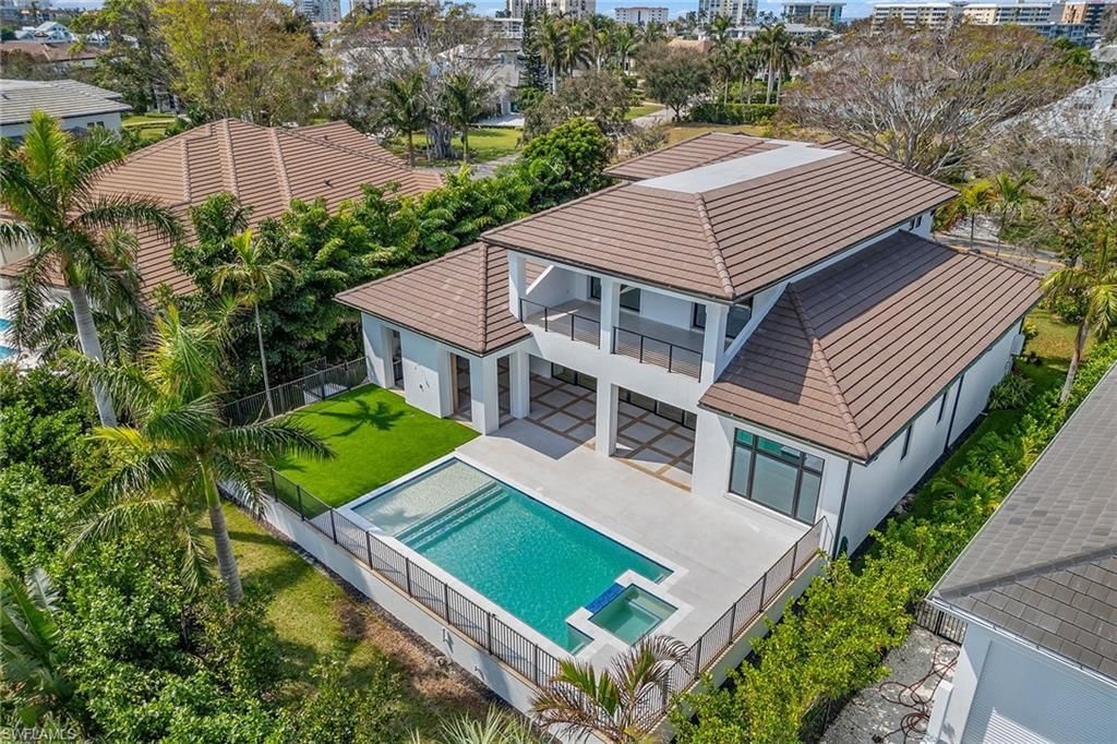 3280 Crayton Rd, Naples, FL 34103 Photo