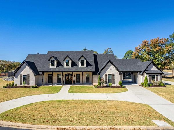 107 Chinook Drive, Hot Springs, AR 71913