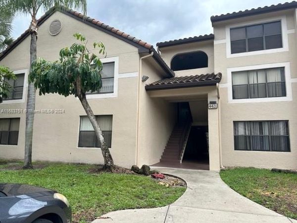 4421 W Mcnab Rd, Unit 10, Pompano Beach, FL 33069