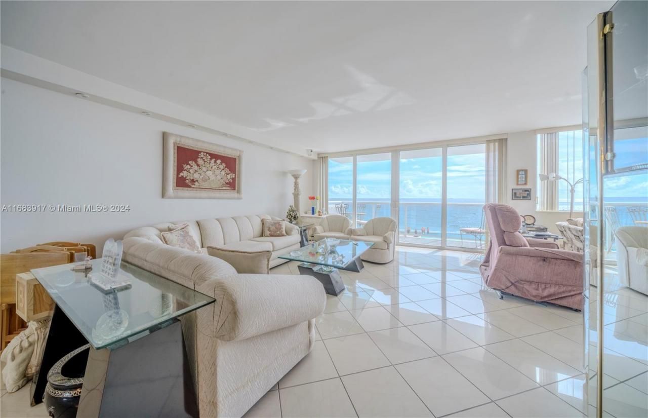 3140 S Ocean Dr, Unit 304, Hallandale Beach, FL 33009 Photo