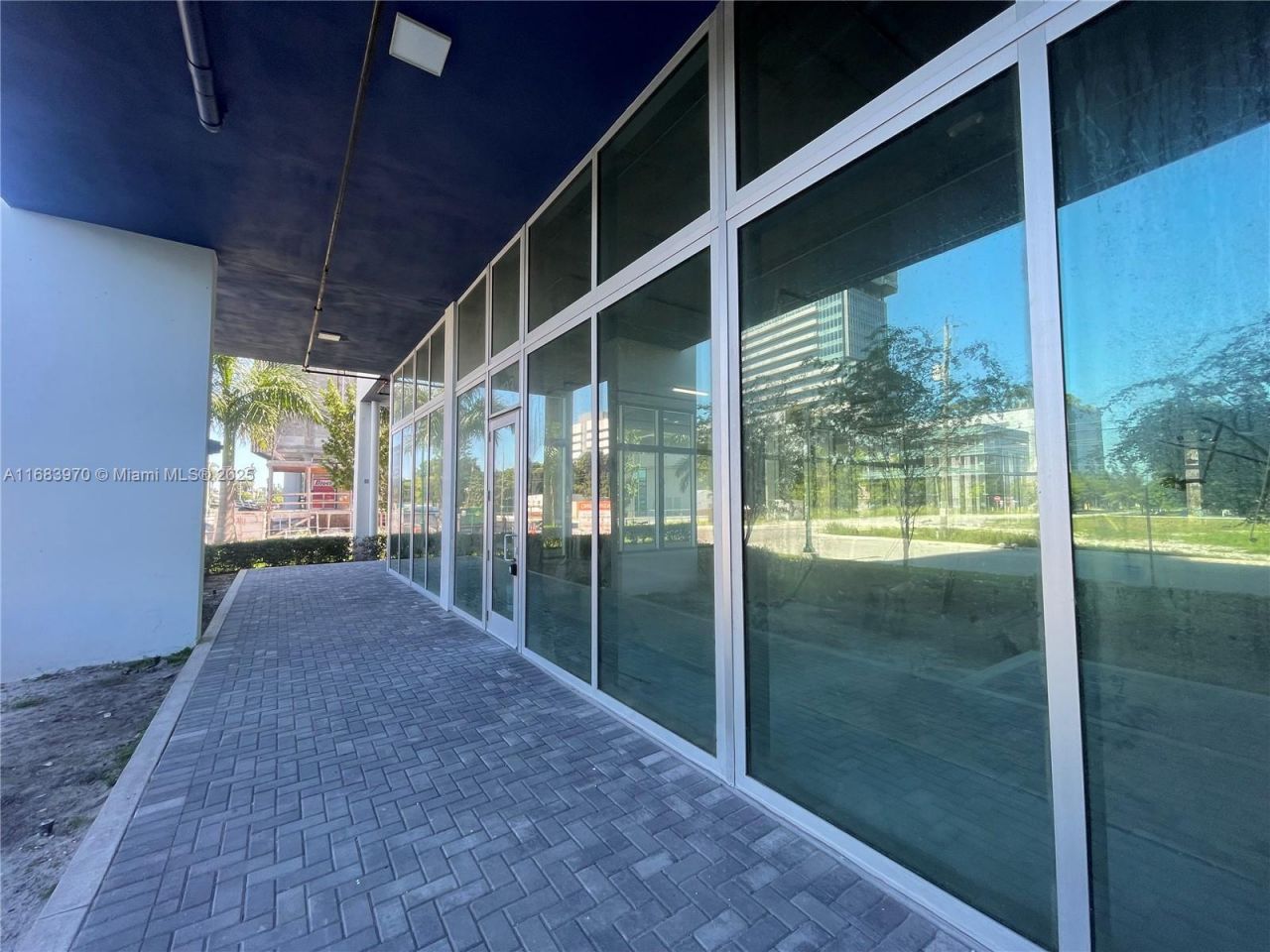 2820 NE 214th St, Unit 5, Aventura, FL 33180 Photo