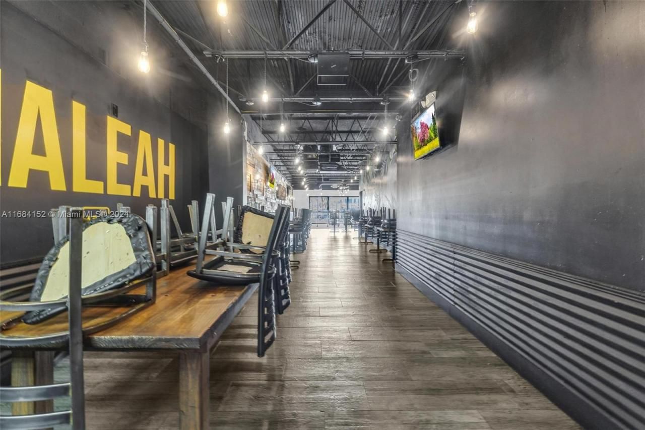 4950 W 12th Ave, Hialeah, FL 33012 Photo