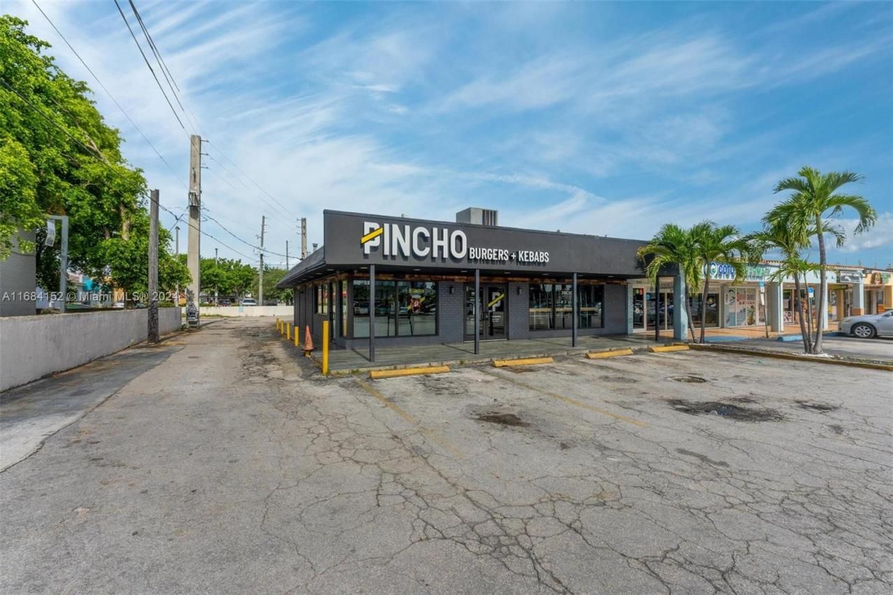 4950 W 12th Ave, Hialeah, FL 33012 Photo