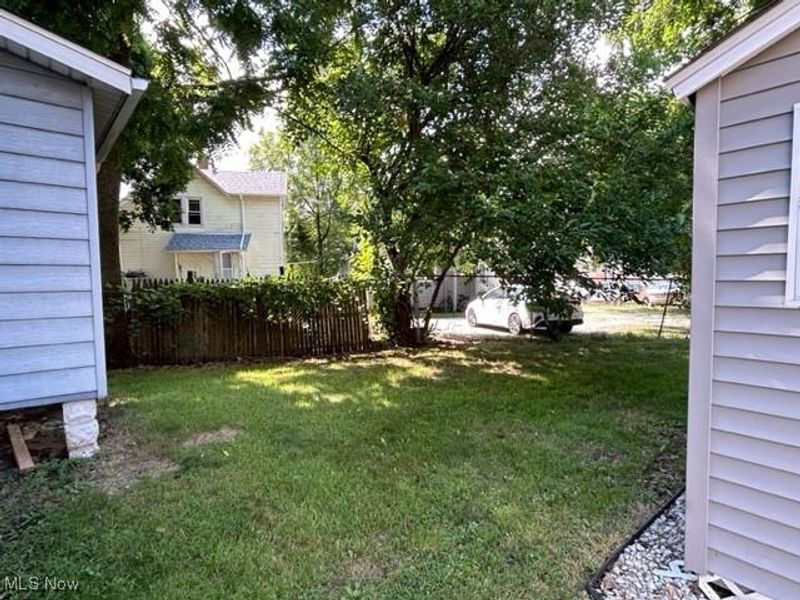 76 Hazelwood Avenue, Barberton, OH 44203 Photo 23