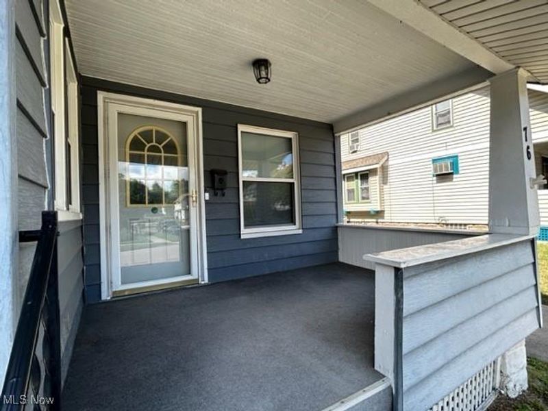 76 Hazelwood Avenue, Barberton, OH 44203 Photo 3