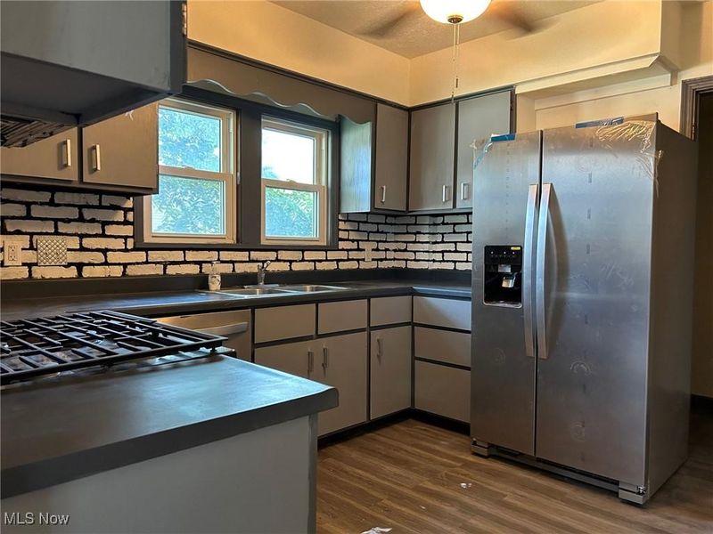 76 Hazelwood Avenue, Barberton, OH 44203 Photo 6