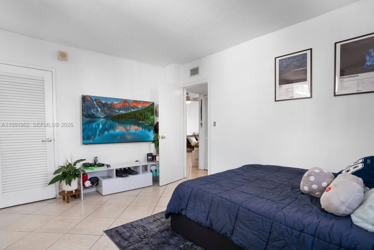 1300 Lincoln Rd, Unit A701, Miami Beach, FL 33139 Photo