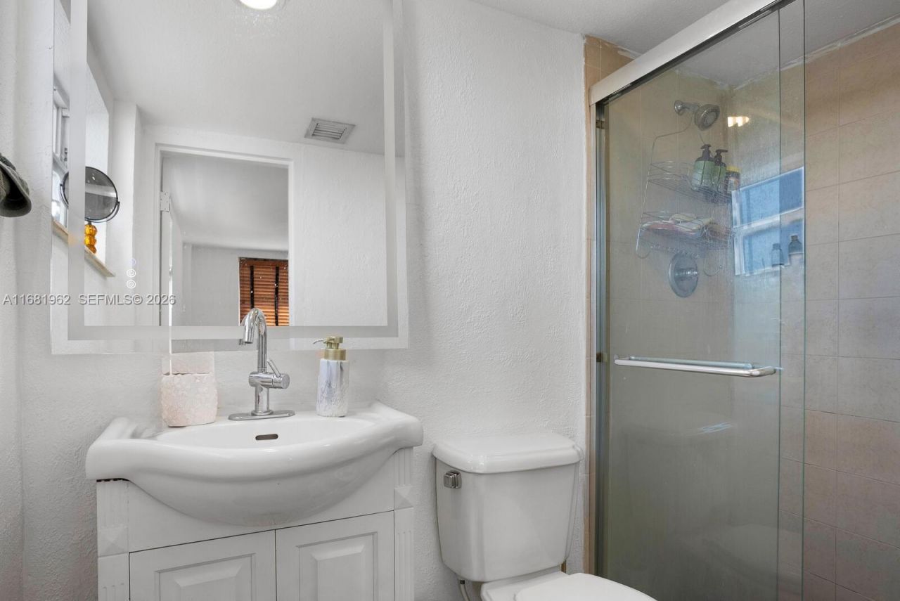 1300 Lincoln Rd, Unit A701, Miami Beach, FL 33139 Photo