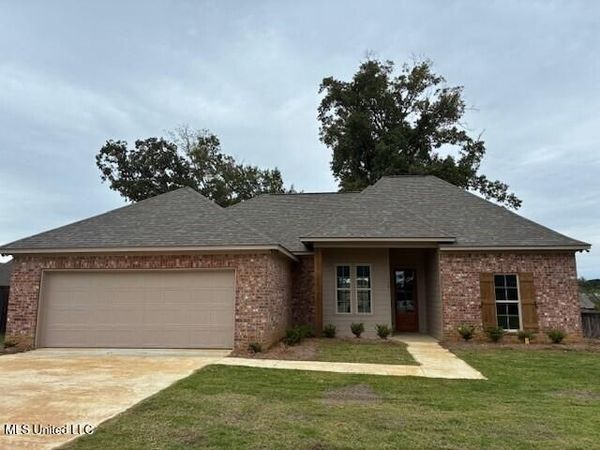 124 Saint Croix Lane, Madison, MS 39110