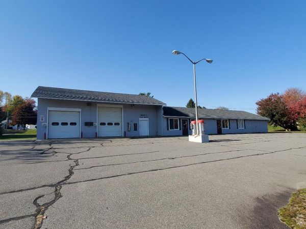 821 Houlton Road, Baileyville, ME 04694