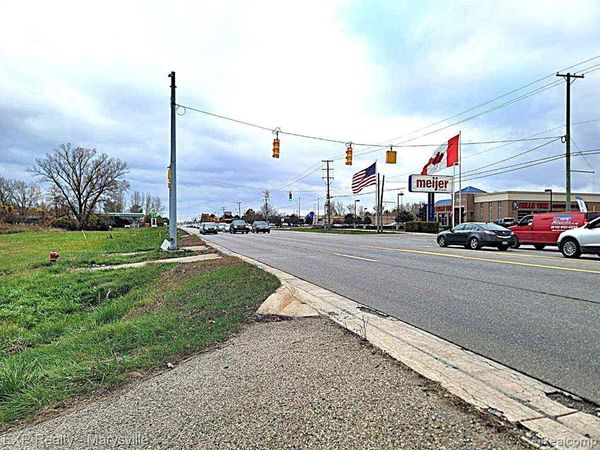 4718 24TH Avenue, Fort Gratiot Twp, MI 48059