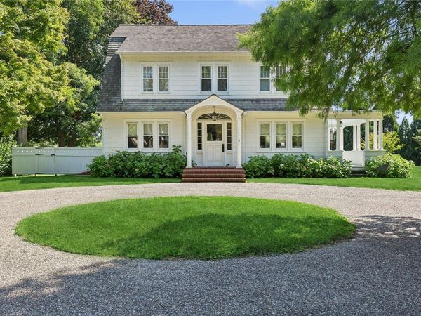 2803 Montauk Highway, Bridgehampton, NY 11932