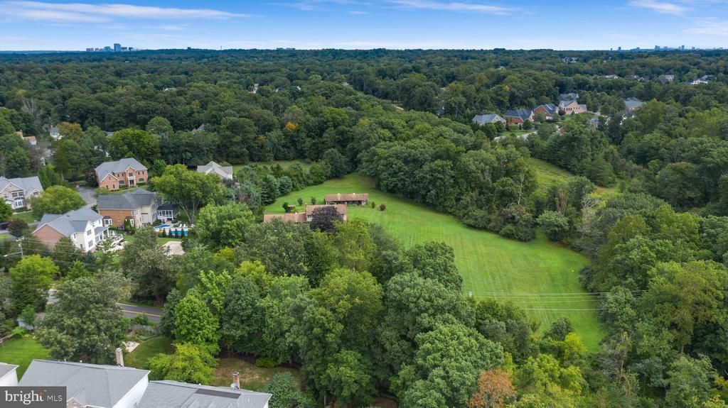 13110 Thompson Road, Fairfax, VA 22033 Main Photo