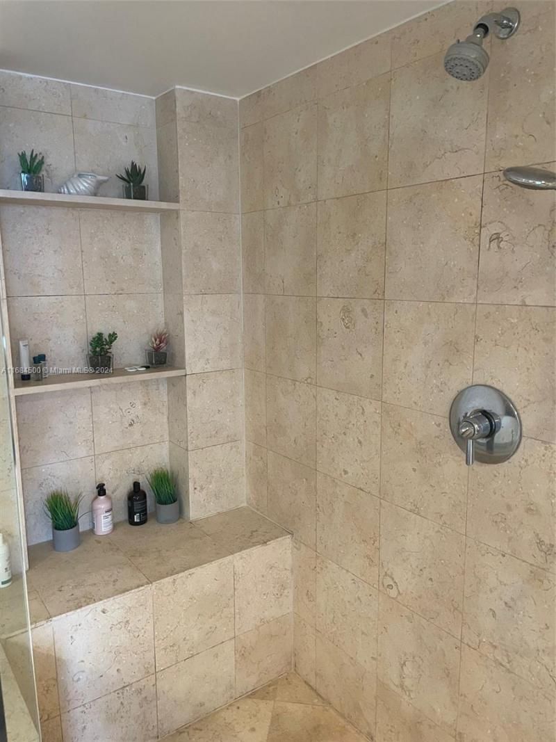 1830 S Ocean Dr, Unit 2604, Hallandale Beach, FL 33009 Photo