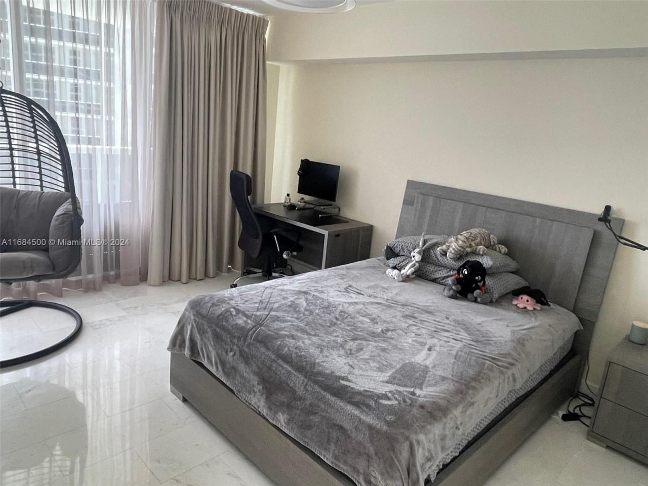 1830 S Ocean Dr, Unit 2604, Hallandale Beach, FL 33009 Photo