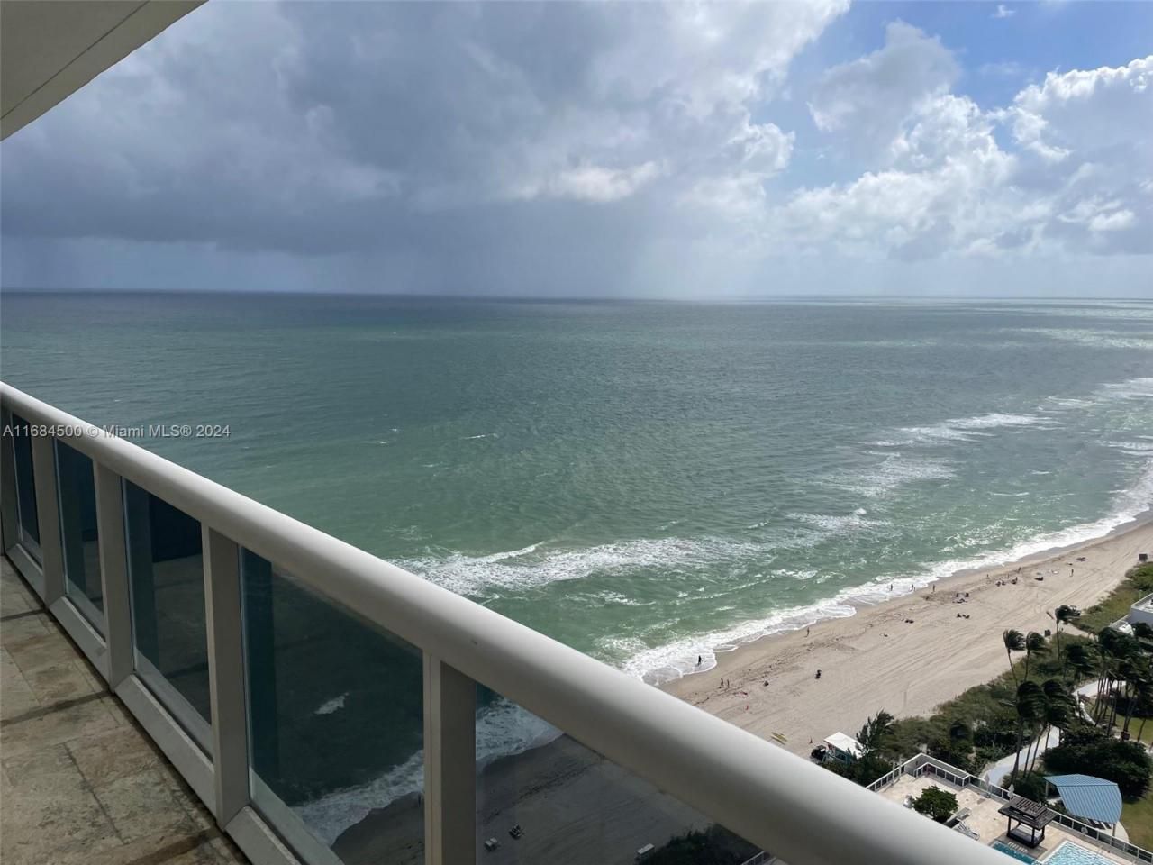 1830 S Ocean Dr, Unit 2604, Hallandale Beach, FL 33009 Photo