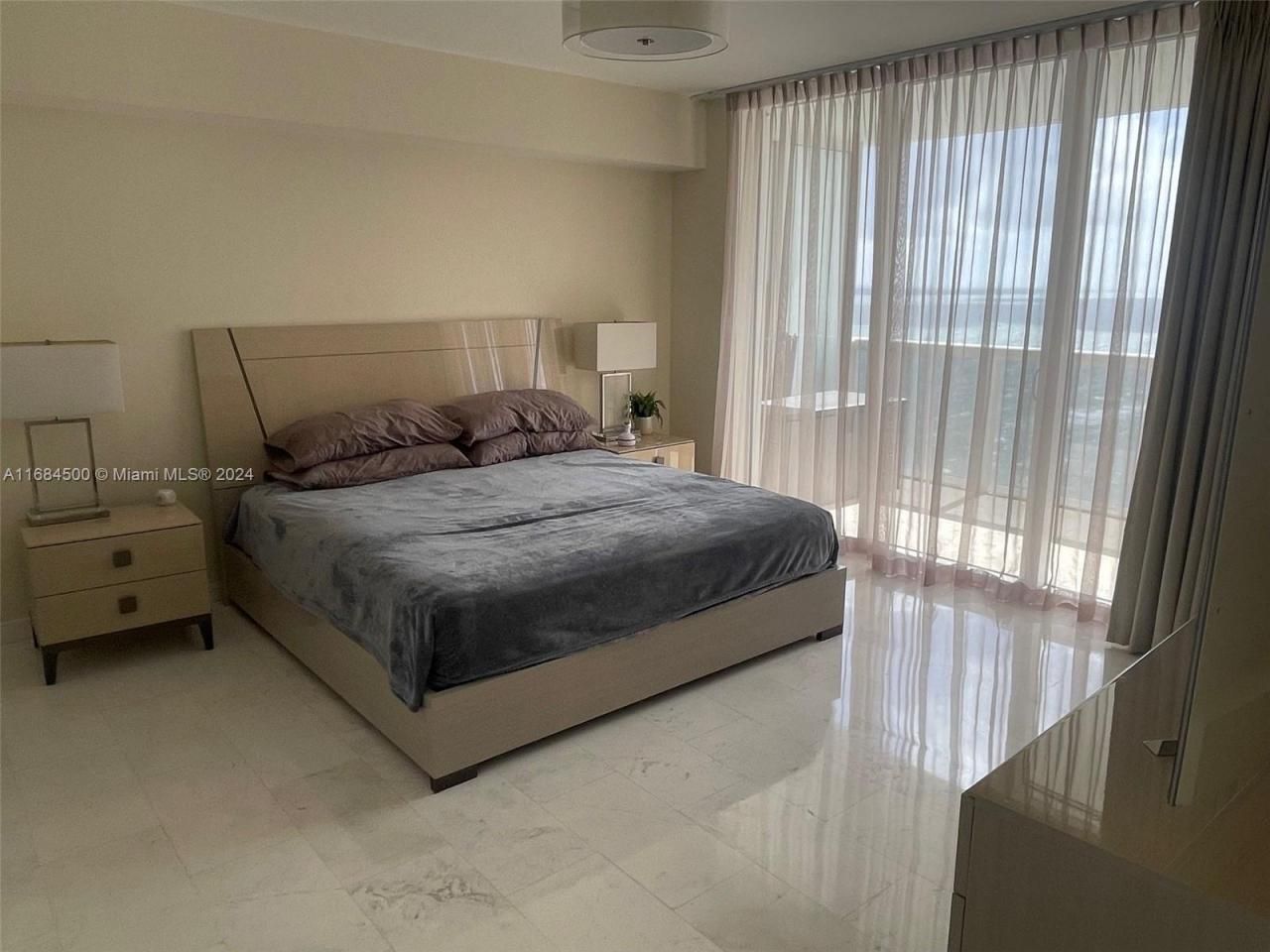 1830 S Ocean Dr, Unit 2604, Hallandale Beach, FL 33009 Photo