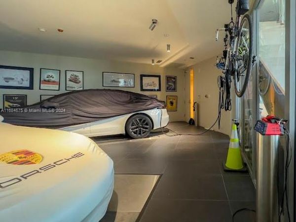 18555 Collins Ave, Unit 5203, Sunny Isles Beach, FL 33160