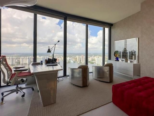 18555 Collins Ave, Unit 5203, Sunny Isles Beach, FL 33160 Photo