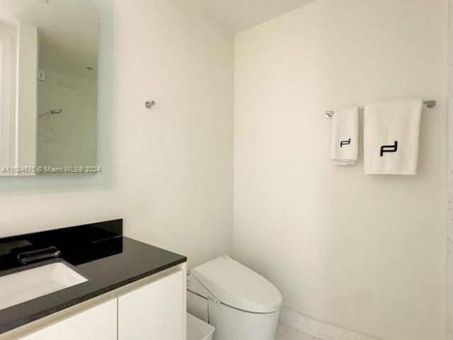 18555 Collins Ave, Unit 5203, Sunny Isles Beach, FL 33160 Photo
