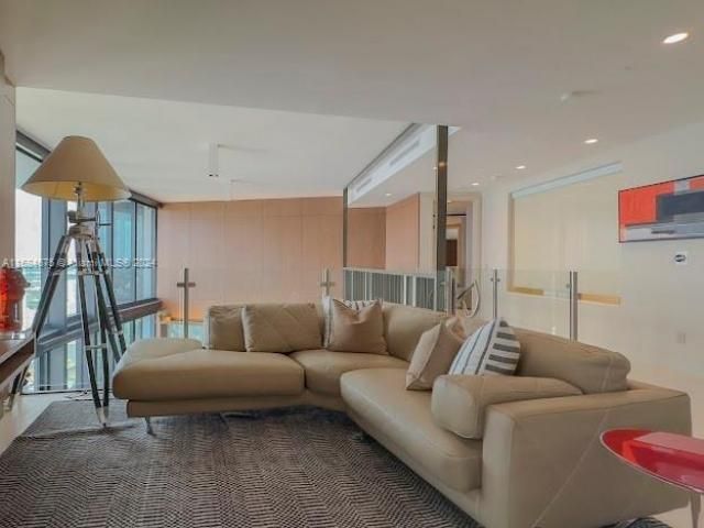 18555 Collins Ave, Unit 5203, Sunny Isles Beach, FL 33160 Photo