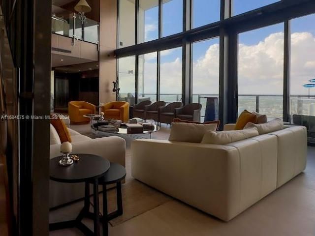 18555 Collins Ave, Unit 5203, Sunny Isles Beach, FL 33160 Photo