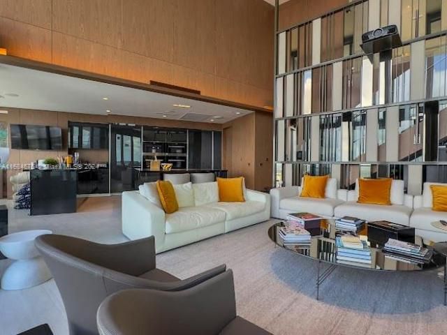 18555 Collins Ave, Unit 5203, Sunny Isles Beach, FL 33160 Photo